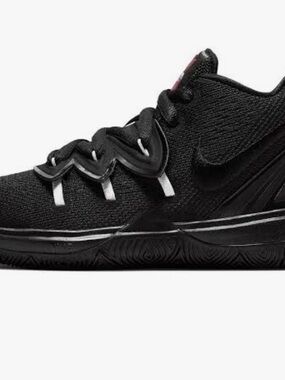Great condition Nike Kyrie 5 Adjusting Elastic Laced Shoes (Size 11C)